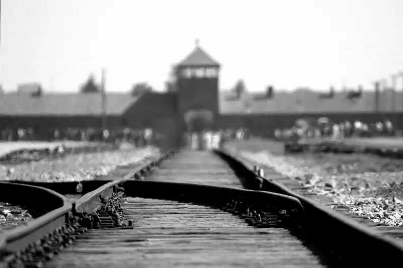 Január 27 – A Holokauszt Nemzetközi Emléknapja