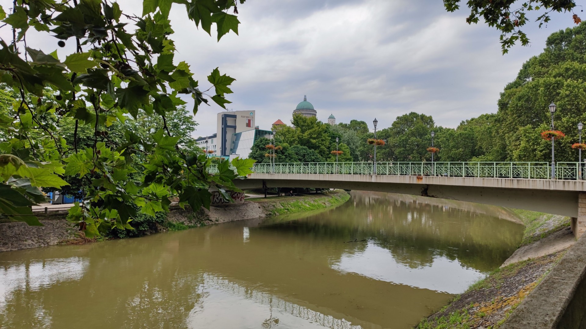 Szerdán tetőzik a Duna: biztonságosan levezetik az árhullámot